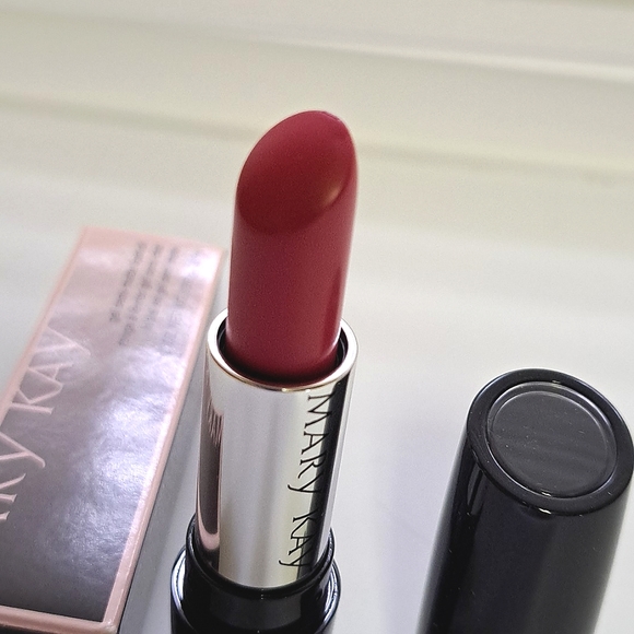 Power Pink gel semi-matte lipstick - Picture 2 of 3